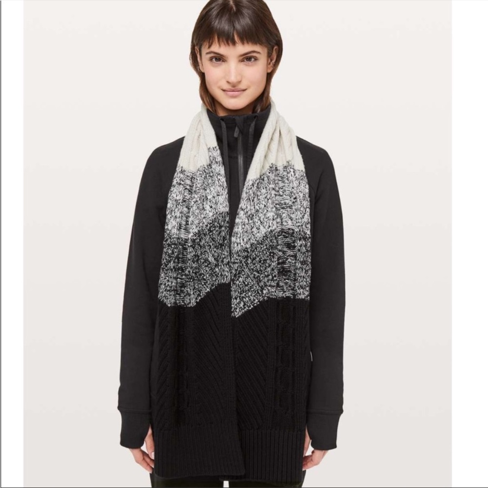 Lululemon Twisted Bliss Scarf